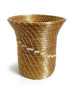 Vaso funil bordado – Capim Dourado