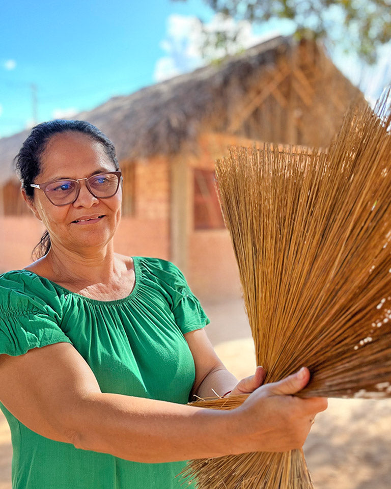 Fruteira bordada redonda (grande) – Capim Dourado