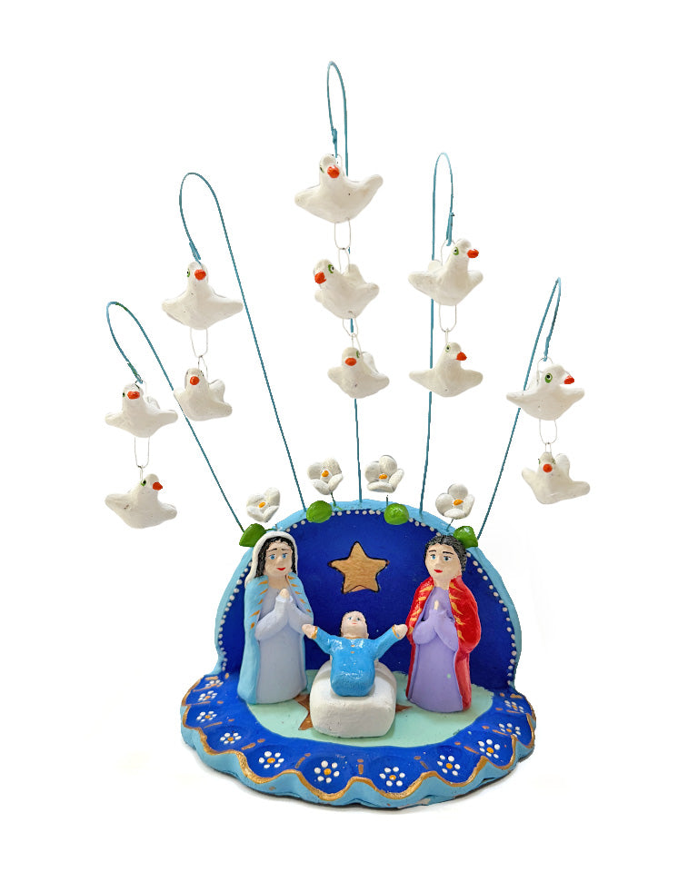 Presépio azul com estrela dourada (flores e aves brancas)