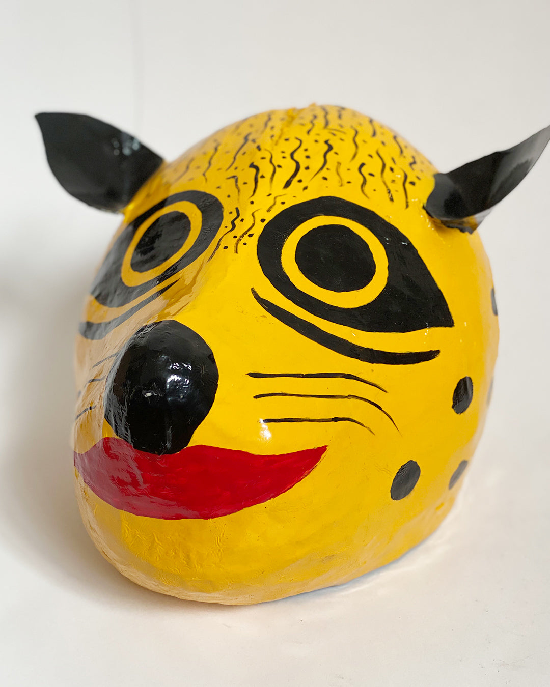 Máscara de onça – grande (amarela, vermelha, preta)