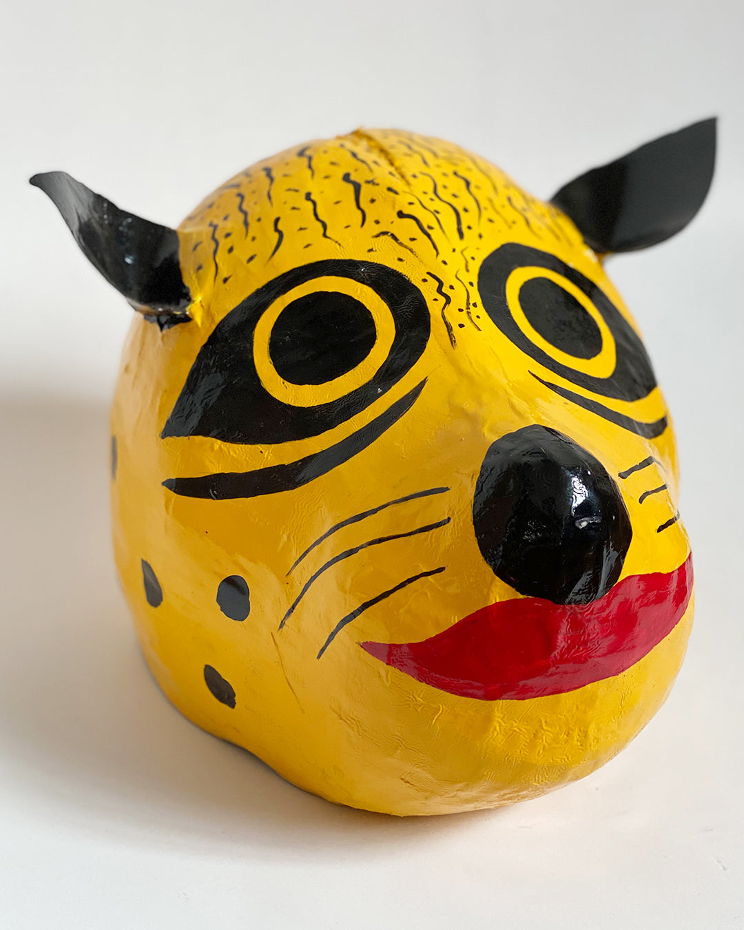 Máscara de onça – grande (amarela, vermelha, preta)