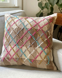 Capa de almofada de algodão - Desenho rosa, azul, marrom e cinza | tear manual